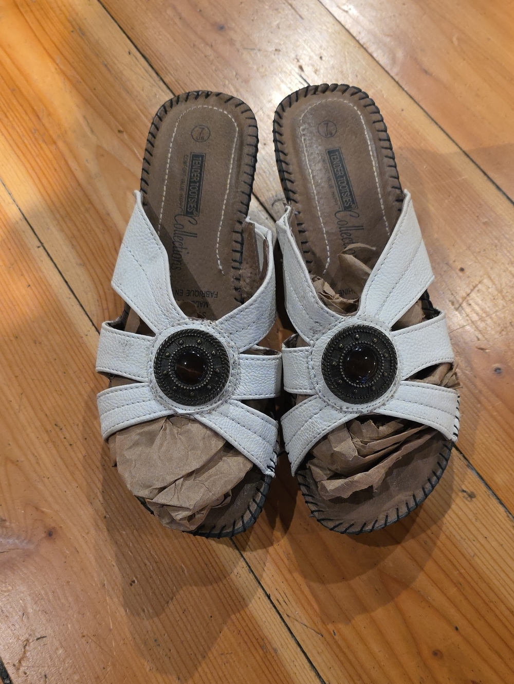 White Women's Slip-On Mules with Decorative Medallion